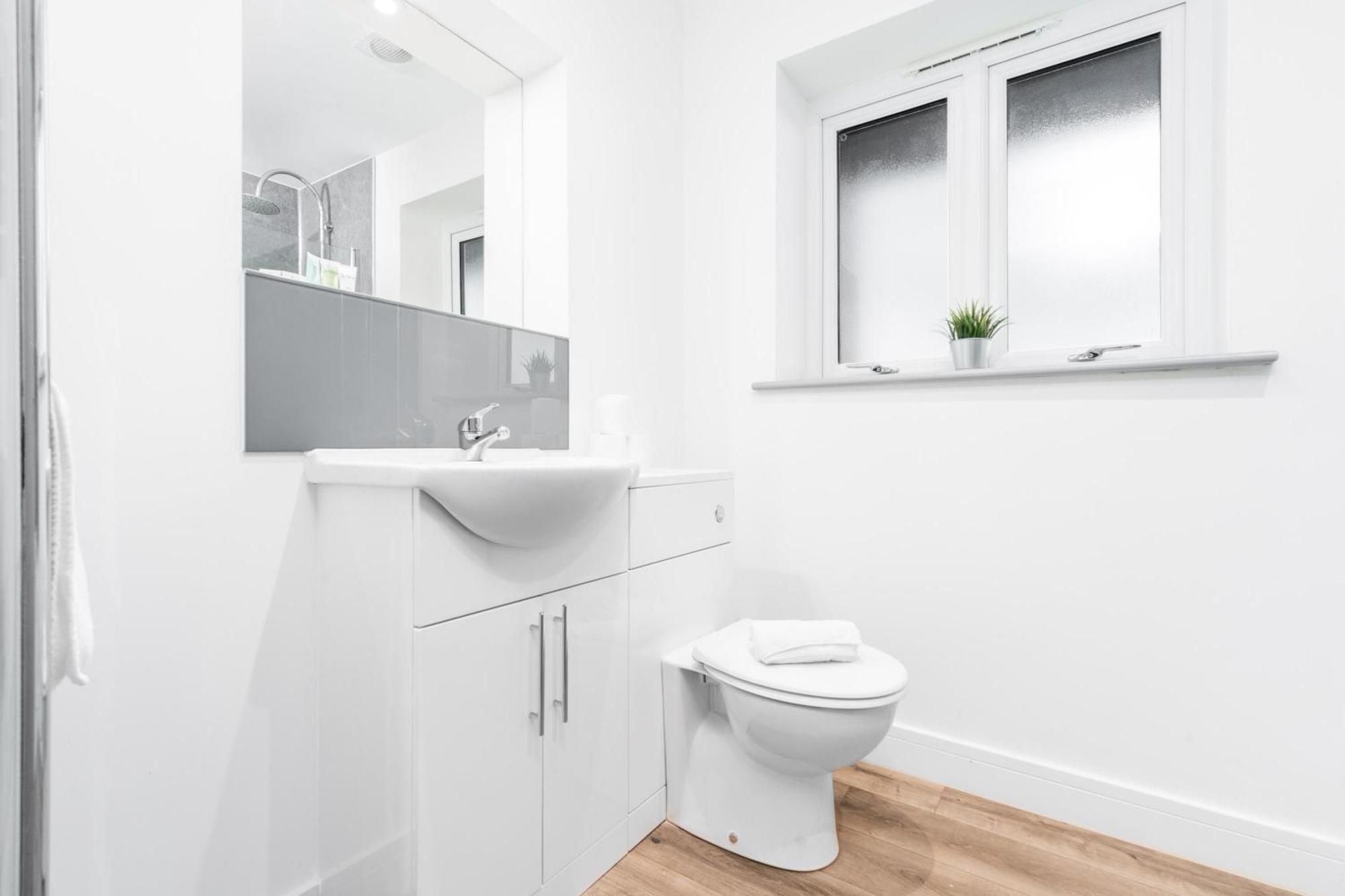 Stylish 2 Bedroom Apartment - Balcony - Secure Parking - Top Rated - 5Mc Birmingham Luaran gambar